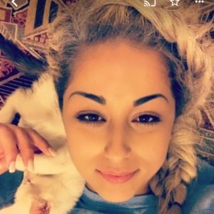 Meet your Posher, Mayra